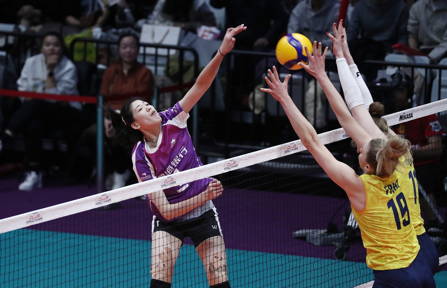 爱游戏全站-关于比赛规则变更引发热议！，蒂姆在瑞士队比赛中夺冠观众掌声雷动的信息